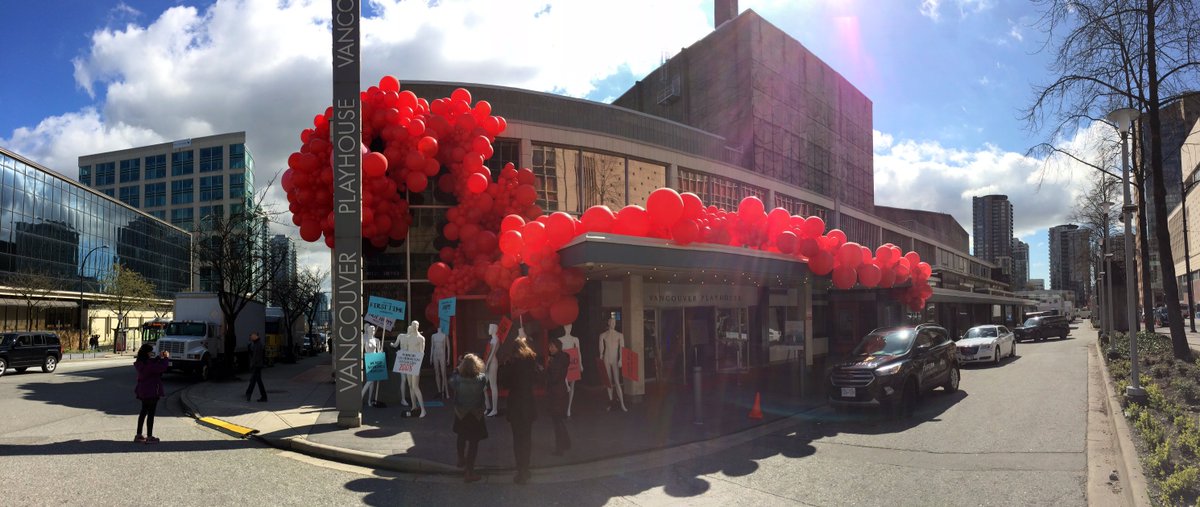 Vancivictheatre's tweet photo. I think this is more than 99 red balloons #luftballoons
#biodegradableballoons #redtalks #artistJihanZencirl #sculptures @greenestcity https://t.co/1WBIXgYOyw