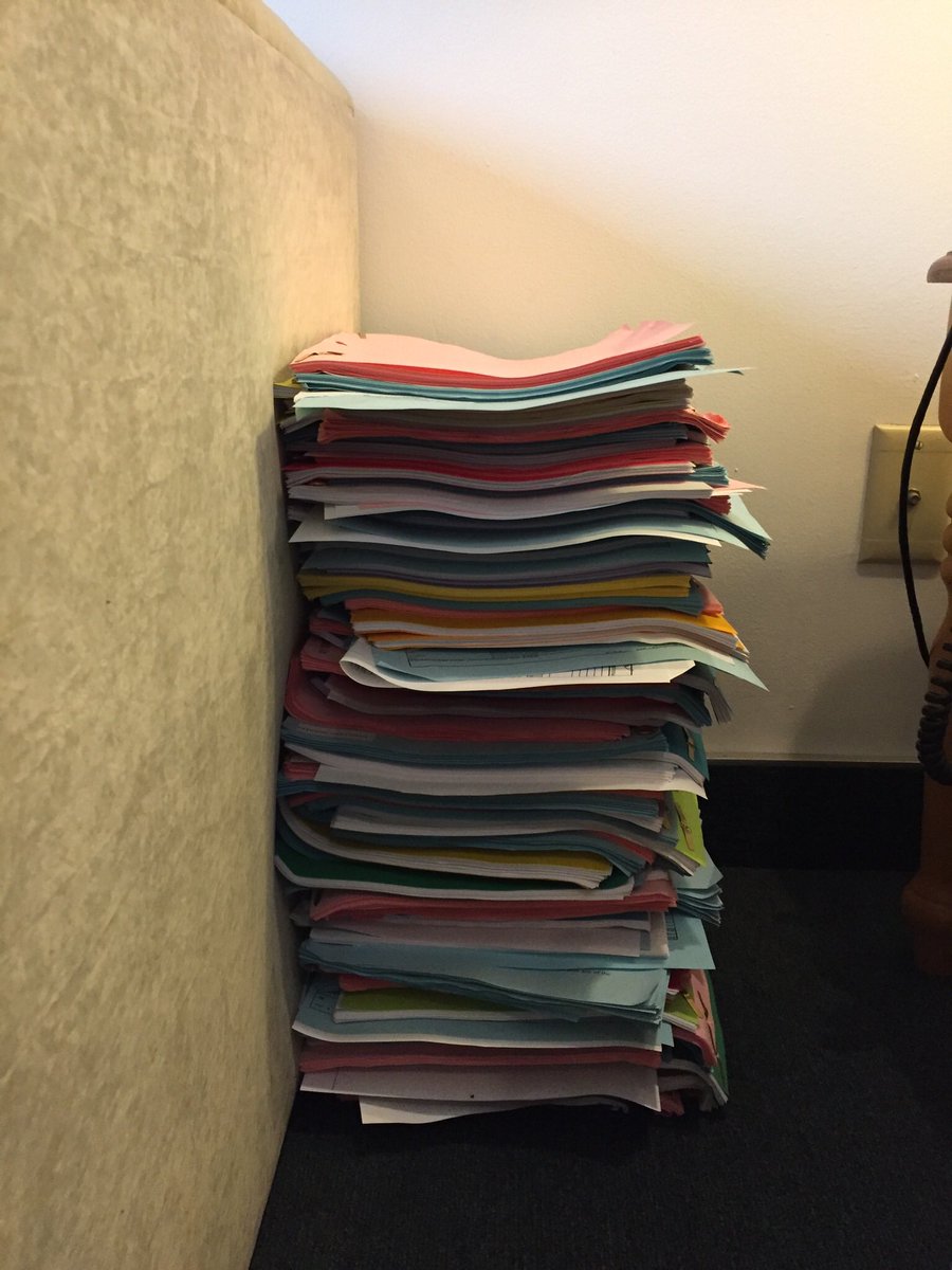 StophSanders's tweet photo. Season 6 of #LastManStanding on paper! @ofctimallen @MollyEphraim @KaitlynDever @amandafuller27 @NancyATravis let's do it again! https://t.co/NI9t2cIKn1
