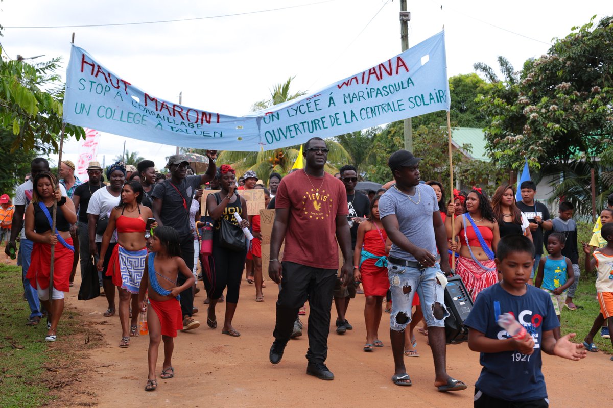 Chromaroni's tweet photo. HAUT MARONI: Le collectif Wayana de Talhuen et Twenke a rejoint la mobilisation de Maripasoula #Anowiopo et Papaïchton #KankantiiOndo hier. https://t.co/lzGrTPu4R2