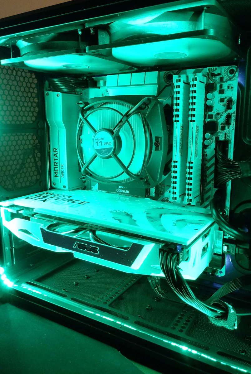 ixWarDogg's tweet photo. #PCFTW starting up soon https://t.co/aR26KwVszD