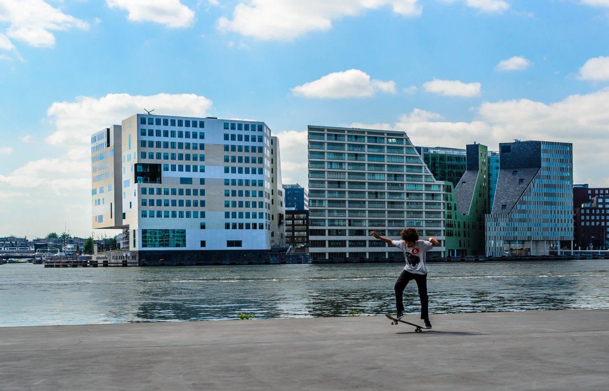 thisisinsider's tweet image. The 23 coolest neighborhoods in Europe, according to travel bloggers insder.co/2op89iU