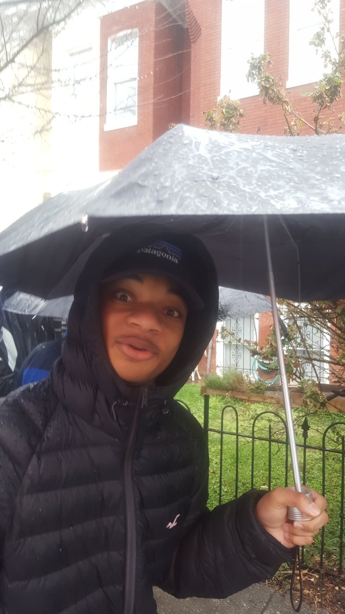MrCowansClass's tweet photo. @WyeRiverUpperS rainy but fun tour of #Ustreet #DC and the chance to chat with the  gracious Virginia Ali of @benschilibowl #experiential🌭☔ https://t.co/GLLhX0P0M1