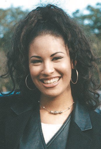 missingmyselena's tweet photo. it's been 22 years and we are still celebrating the gift you left behind! #SiempreSelena #RIPSelena https://t.co/KjRstmsc4s