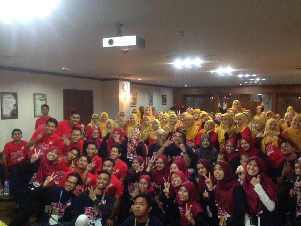 HURES_KBM's tweet photo. Live update
"Participant Development Program"
Venue: Bilik Seminar,level 16 KBM
Date : 01 APRIL 2017 (Sabtu)
Time : 7:45-11:45am
#PDP6.0 https://t.co/0Xb7yR2WVN