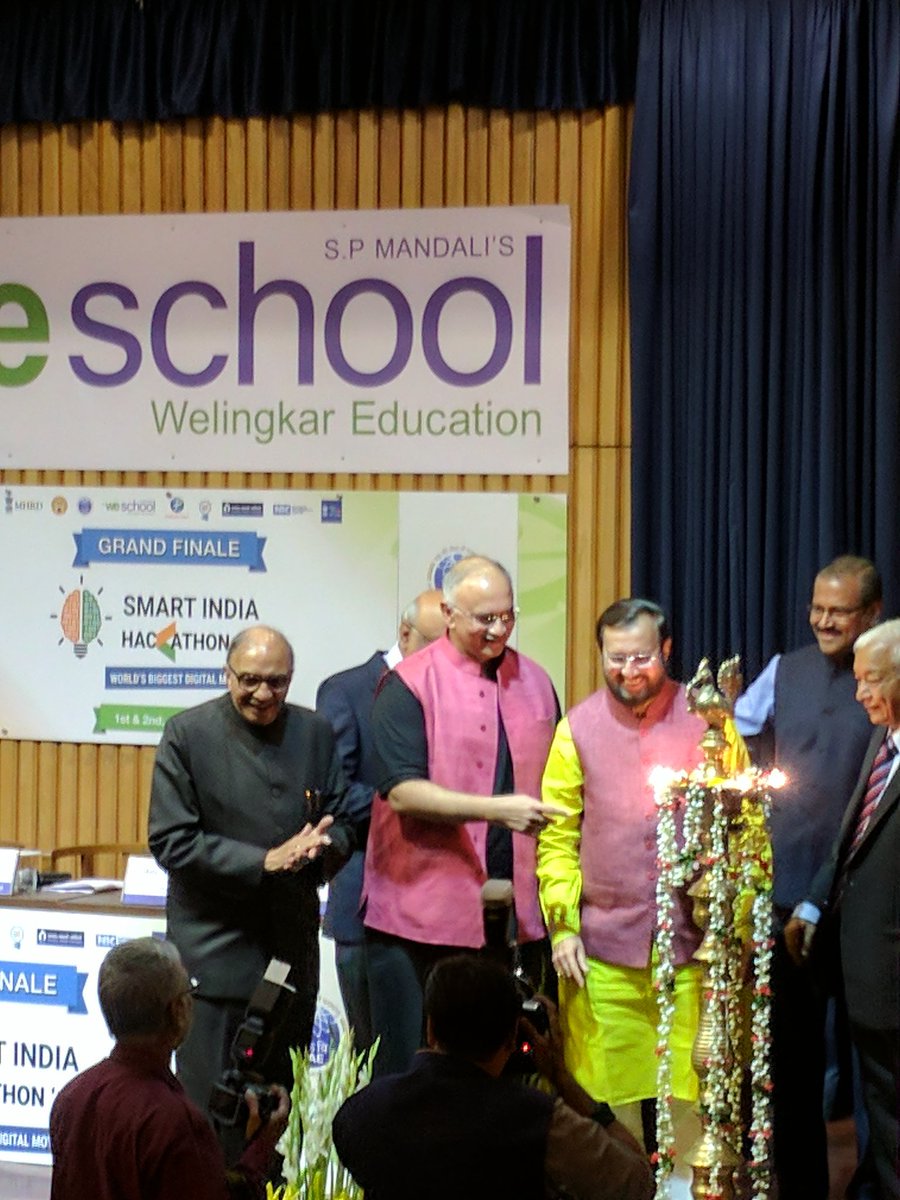Persistentsys's tweet photo. Lighting of the lamp at the grand finale of #SIH2017. @anandesh @PrakashJavdekar @welingkarinst @HRDMinistry @abhayjere @IndiaKaIdea https://t.co/N3jvNcZEhi
