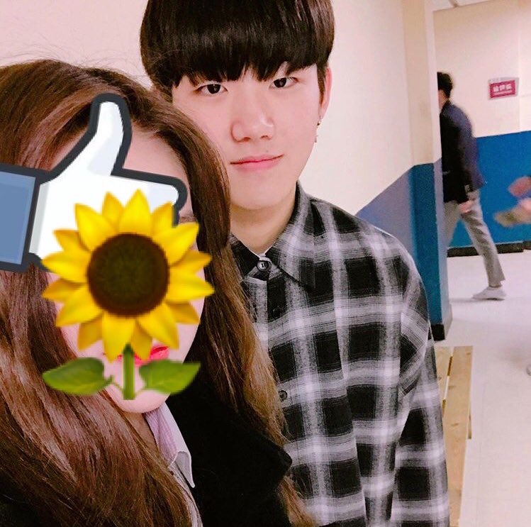 bangjaemin_th's tweet photo. (🌻) #บังแจมิน กับรุ่นน้อง🏫 https://t.co/mYsB1ykgem