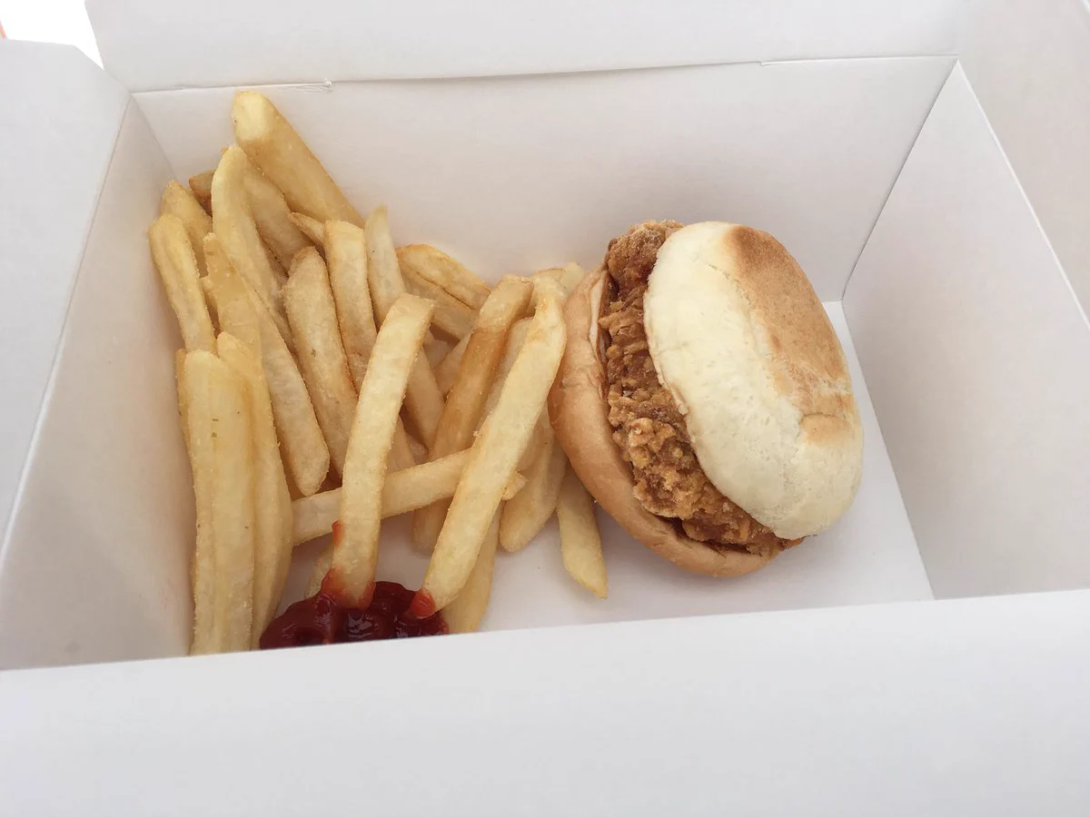 マジ？！名古屋レゴランドの食べ物が高すぎるwww