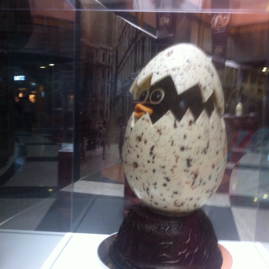 Happy Easter to all the twitter following me wish you have wonderful Easter to my bestest friend