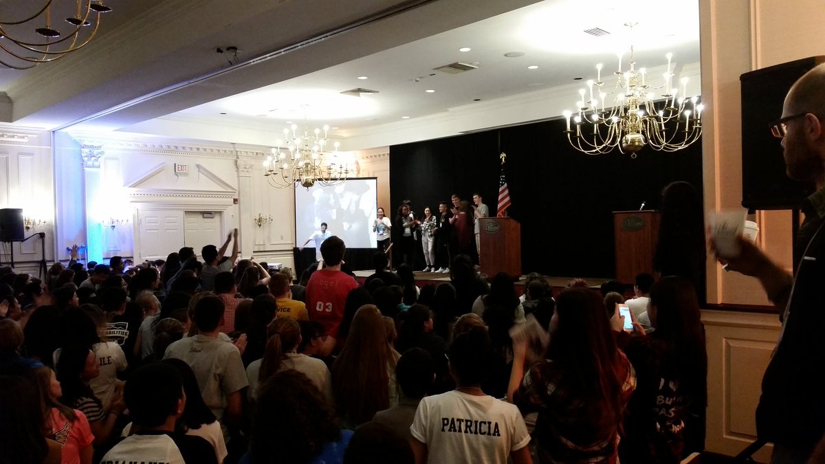 kayhyunkim's tweet photo. Who will be the ultimate winner of Rock, Paper, Scissor at the PLAYFAIR? #wjpsnews #wjpskeyclub #LTC2017 https://t.co/s8NfuhCapZ