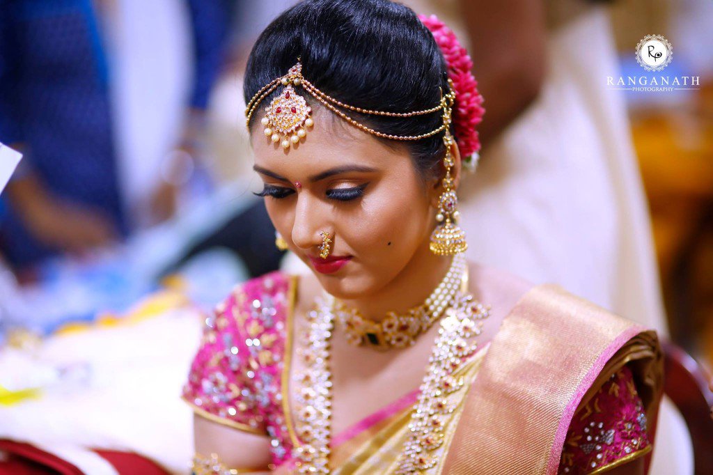 SouthIndiaBride's tweet photo. Beautiful South Indian Bride [4 pics]
#SouthindianBride #Southindianwedding https://t.co/00UQU3JrjN