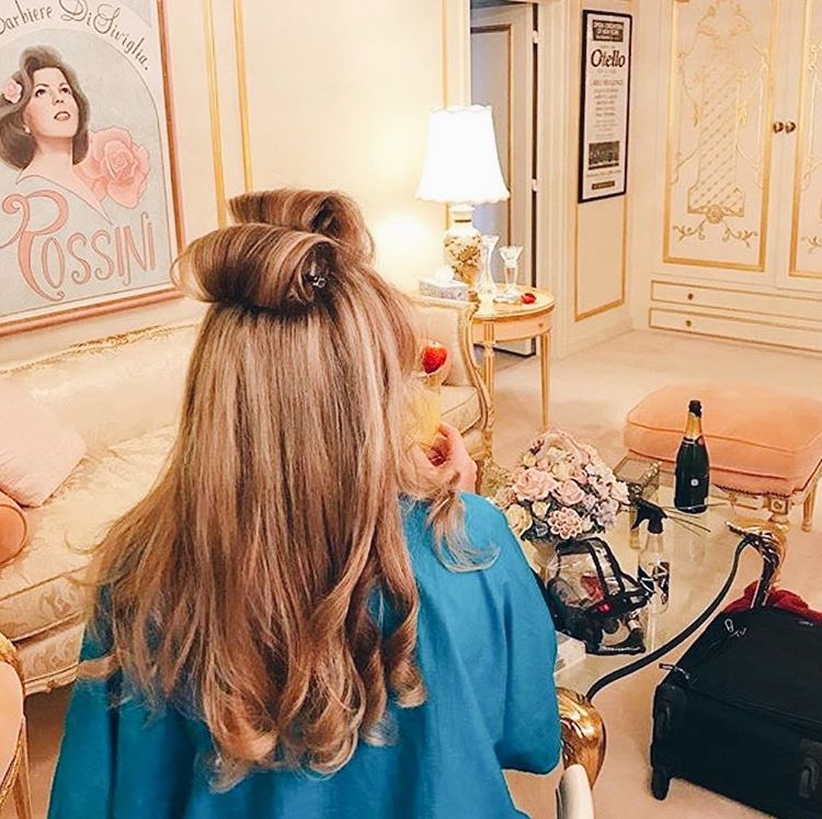 bioionic's tweet photo. The BEST way to #getready for the #BioIonicStyleAwards ๐ ... with @joifulapp's on-demand beauty and wellness services!! ๐ซ #beJOIFUL https://t.co/ufpmuX65tZ