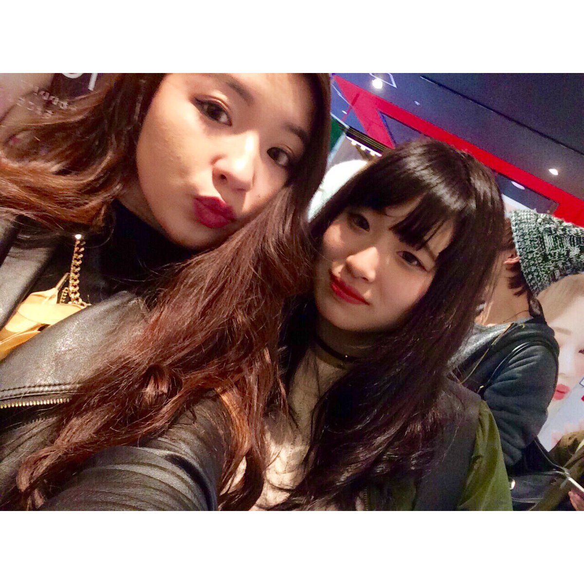 si__al84's tweet photo. 昨日はジェネトーク公開収録行ってきたよ😜👍
龍友くんと裕太くんのファンに囲まれてすごかった（笑）
ずっと聞いてたジェネトーク生で見れて楽しかったー🎈 https://t.co/GZ0gc8nBx5
