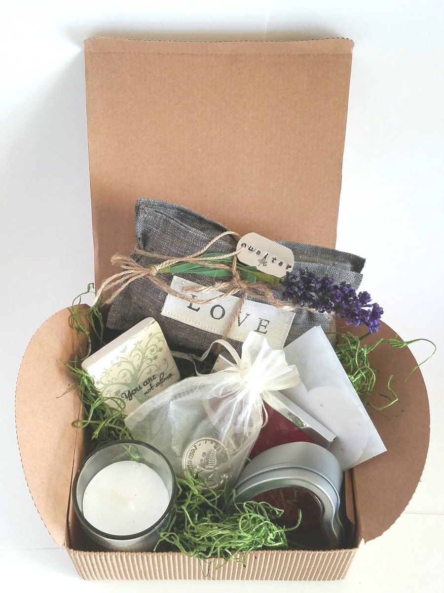 whisperingbox's tweet photo. Exclusive. Purchase for someone you may know going thru loss of pet companion. Visit https://t.co/y6plqIvbvo https://t.co/kmflEkKE2b