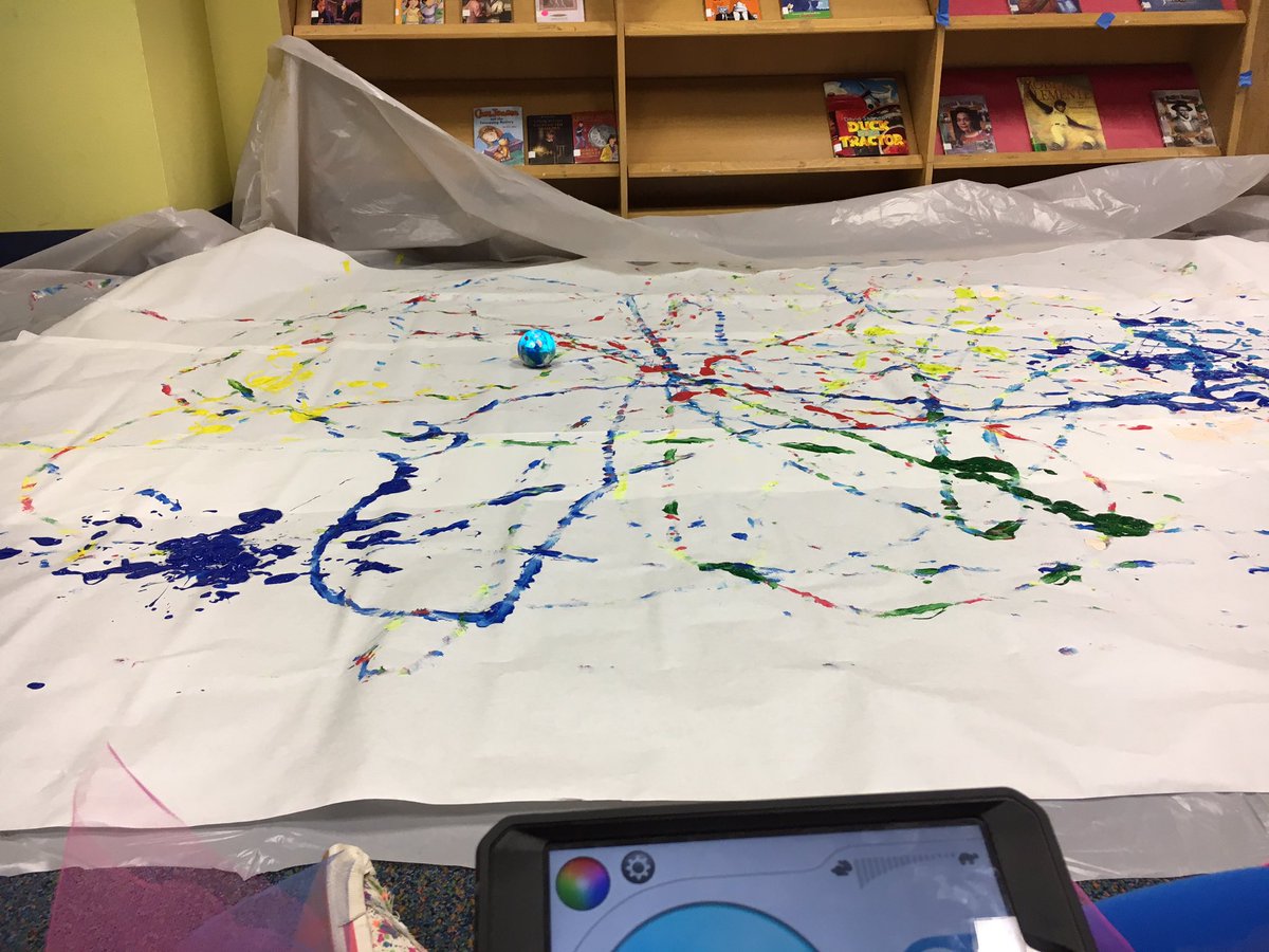MeganMcBain's tweet photo. Enjoying @nathan_stevens digital playground #edcampbugg #buggisonthemove https://t.co/8LIttOkjay