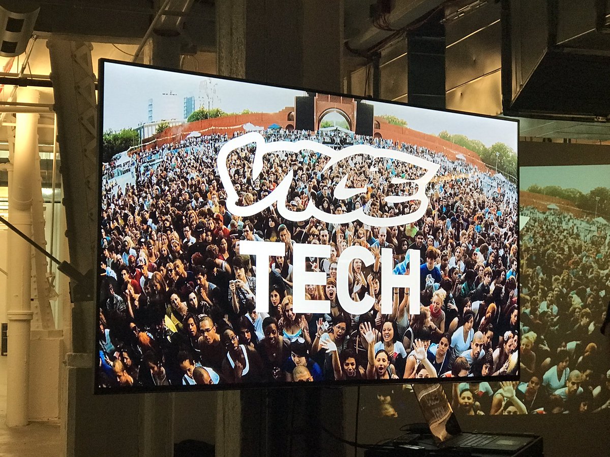 tigho's tweet photo. Great hanging with @withdrake @VICE for #vicetech event in #dumbo last night! https://t.co/pL4MNLJJUP