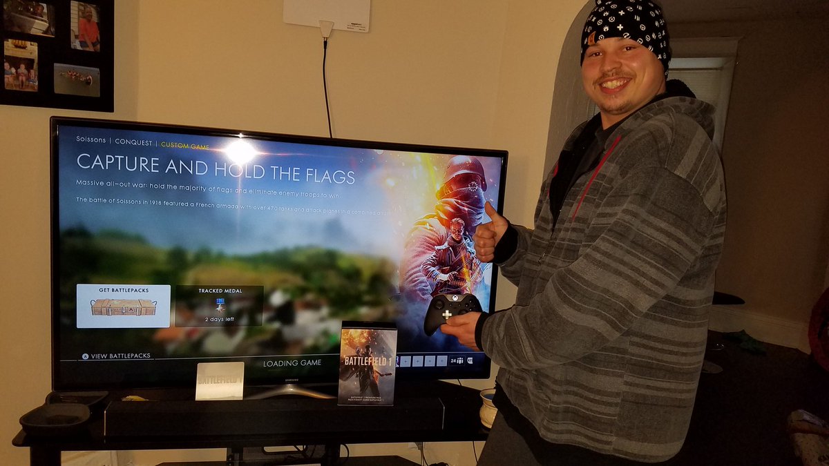 hoslnm01's tweet photo. #FridayNightBattlefield #diehardfan
#needthatbundle #needthatdogtag https://t.co/wwQEZrHqH3