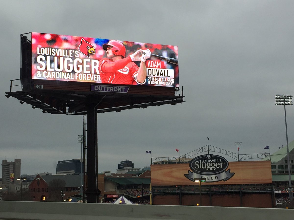 LouisvilleBSB's tweet photo. A new billboard has arrived in downtown Louisville.🔥 #L1C4 #ProCards https://t.co/L8uVjuOtbS