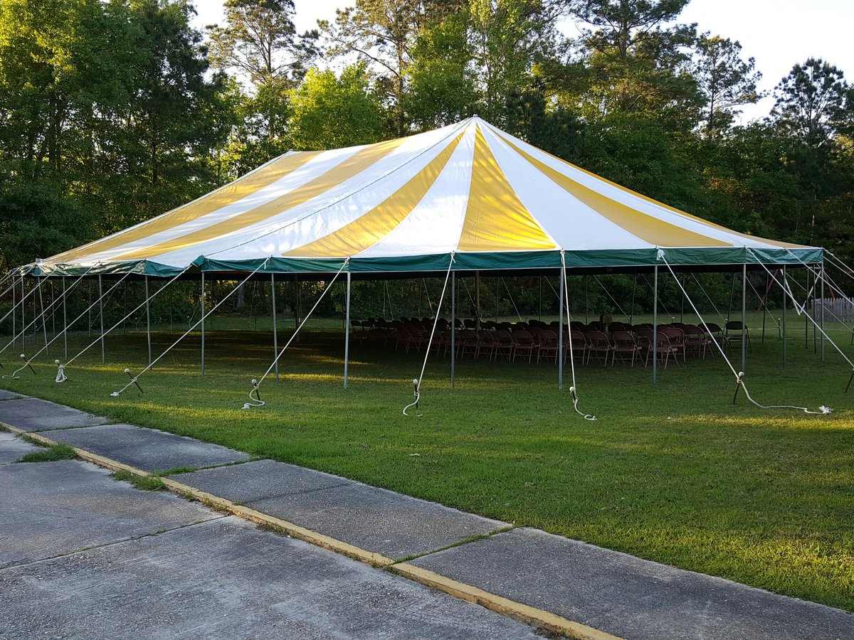 byronbrown11's tweet photo. Preparing for Easter at Redemption Church! https://t.co/nxVFKnngNj  Praying for a Harvest! #EasterbringsHope Join us if u don't have plans! https://t.co/nHkCVmpqAL