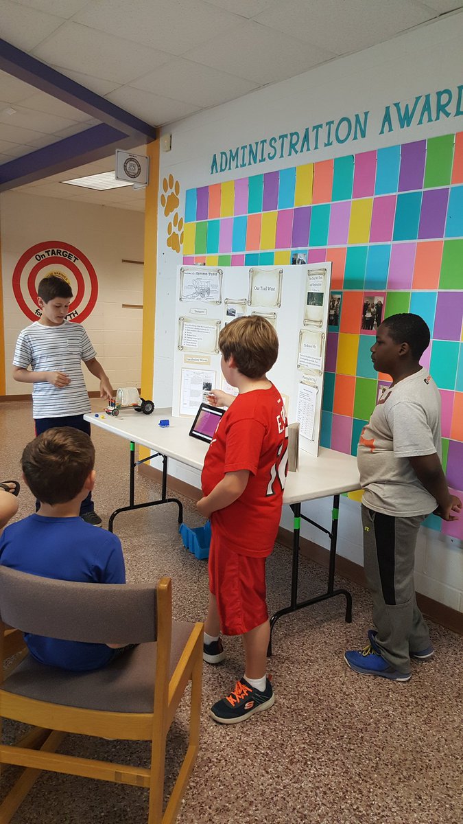 PiattNina's tweet photo. Westward Ho! Excellent public share of a great PBL!  Proud of these kids and their amazing skills.#SummerSTEM2016, #proceedwithpassion https://t.co/UmlhGx5xEB