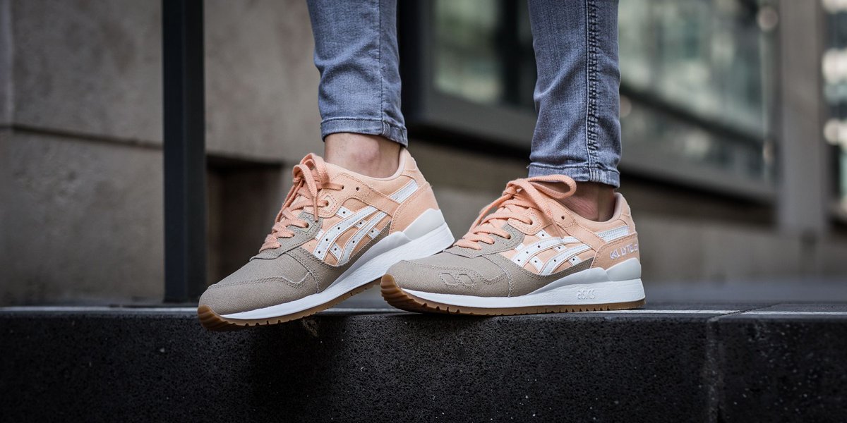 asics gel lyte iii bleached apricot