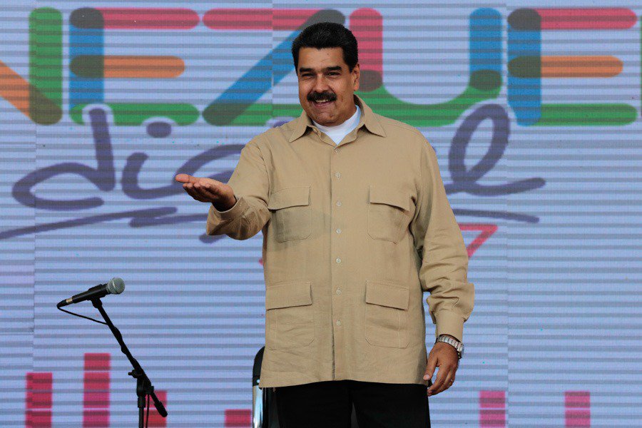 PrensaFANB's tweet photo. CJ @NicolasMaduro llama al Consejo de Defensa de la Nación mediante Art.323 de la #CRBV para resolver diferencias entre Poderes Constituidos https://t.co/nfCx1uOmDf