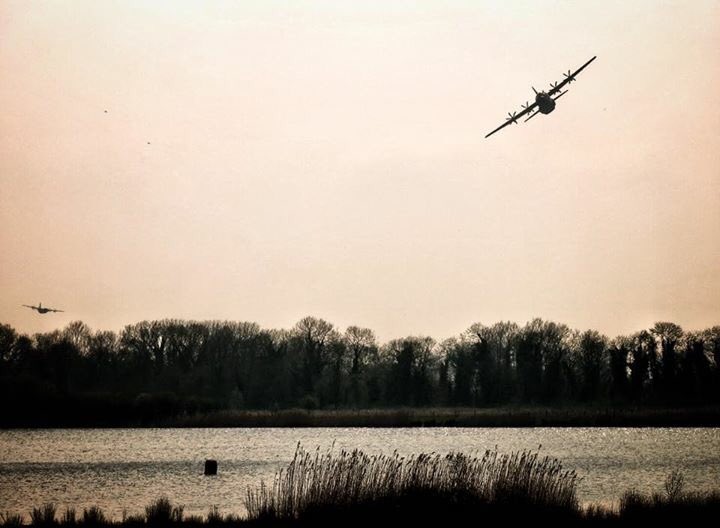 BLACKJACK_PICS's tweet photo. #c130 #hurc #raf #lake https://t.co/r1qTuFJJfV