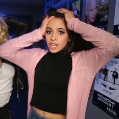 CamilaCabelloBR's tweet photo. Cinco minutos para finalizar!

#MGK &amp; #CamilaCabello “Bad Things” #Mashup @radiodisney https://t.co/k9cbutAK65