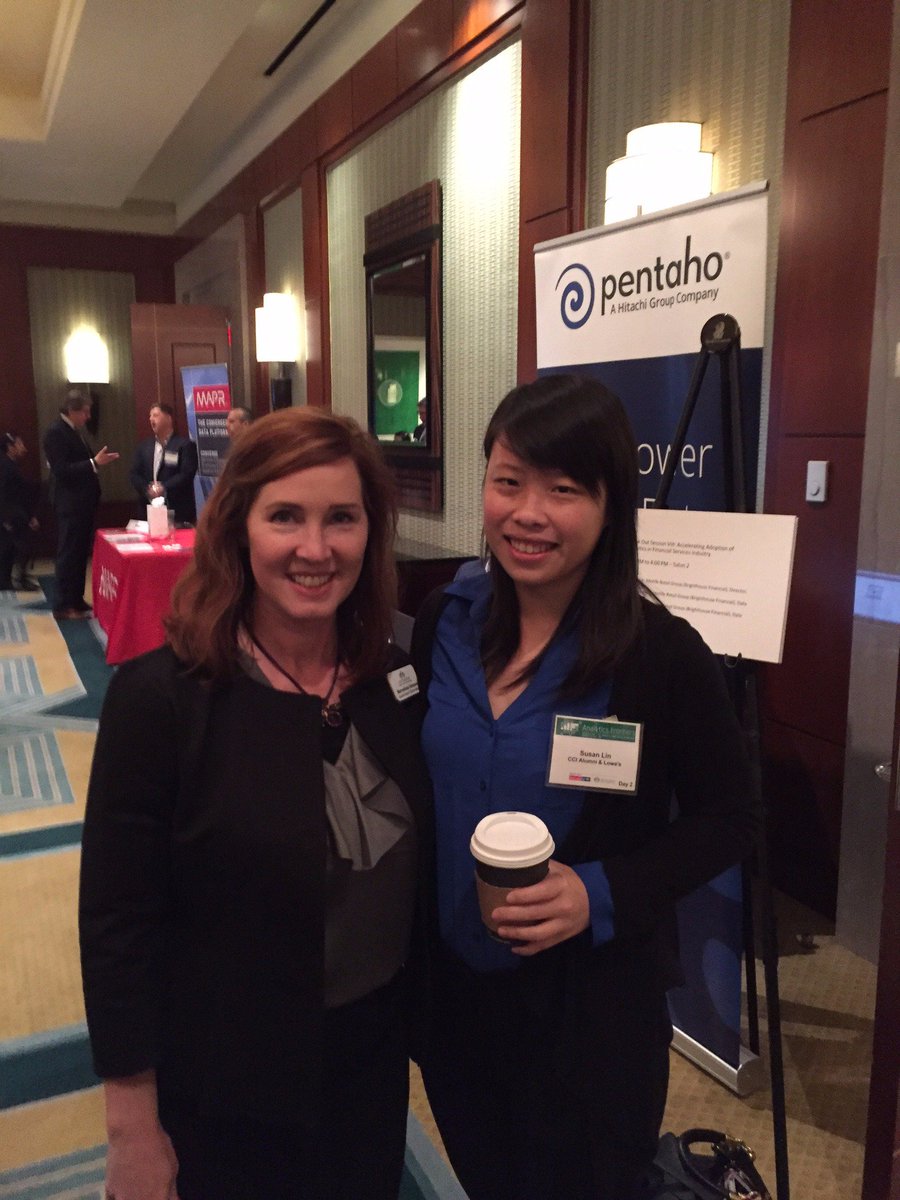 MJohn372's tweet photo. @UNCC_CCI Women in Computing strength in numbers. We love our CCI alumni mentorships @UNCC_DSI, #analyticsfrontiers https://t.co/uHB8QXqC8I