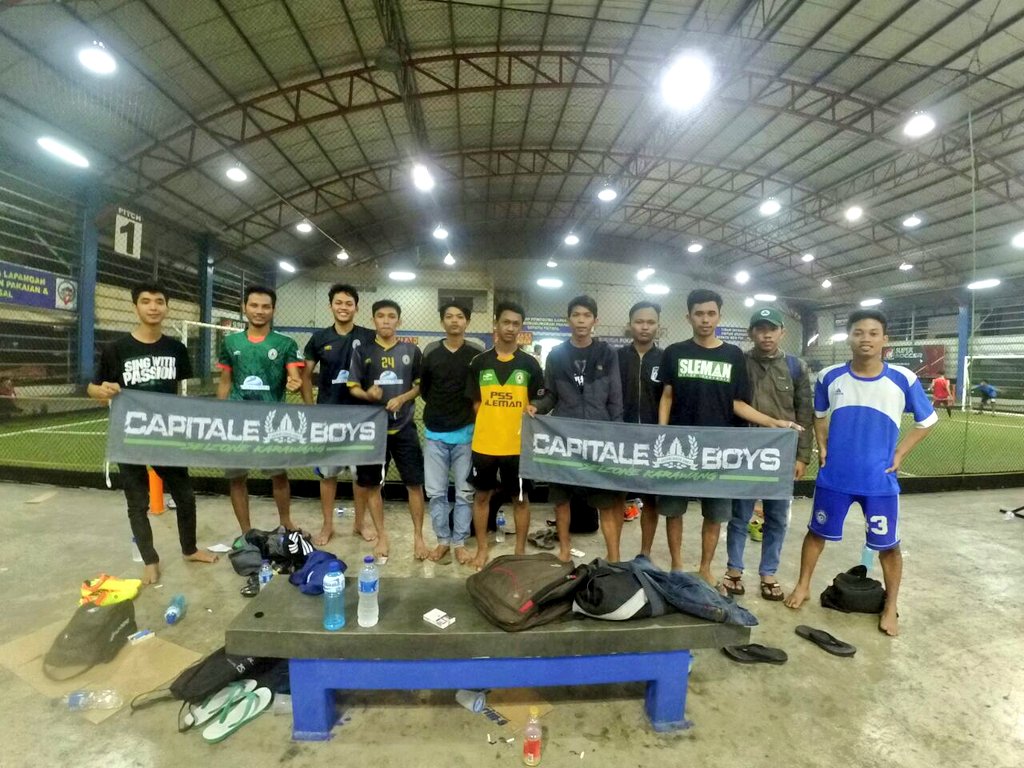 pamungkas_yudhy's tweet photo. Panjang umur bosku @CAPITALE_1976 #5tickTogether #PSSday https://t.co/hO6DTG1eqo