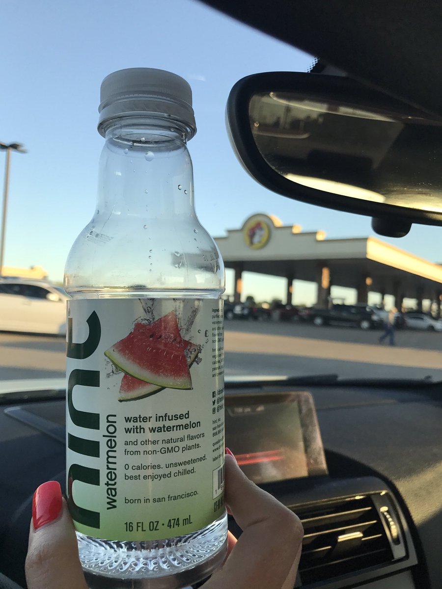 robynanne_'s tweet photo. @hint at @bucees!? #gamechanger #iamwatermelon #hintwater https://t.co/ku0h1mku7y