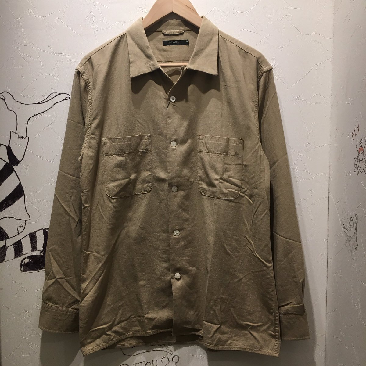 smoking_enjoy's tweet photo. 『VINTAGE EL/Open collar L/S shirt』
COLOR：WHITE/OLIVE/BEIGE SIZE：M/L/XL PRICE：￥4,900-(+TAX)
#vintage_el #ones_word #onesword #ワンズワード #オープンカラー https://t.co/FCwOttYsvr
