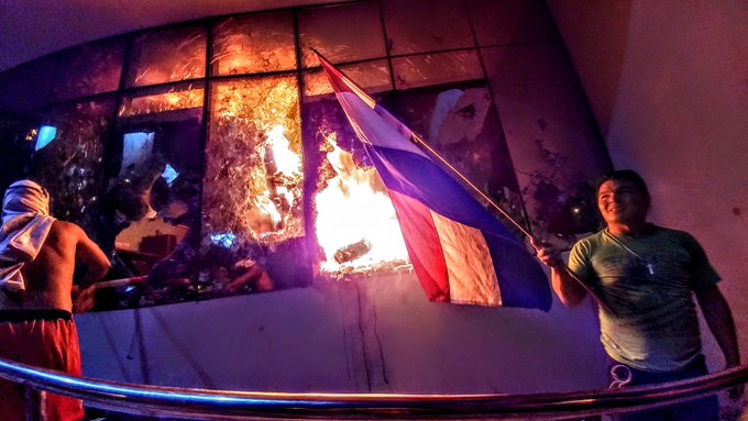 View image on Twitter