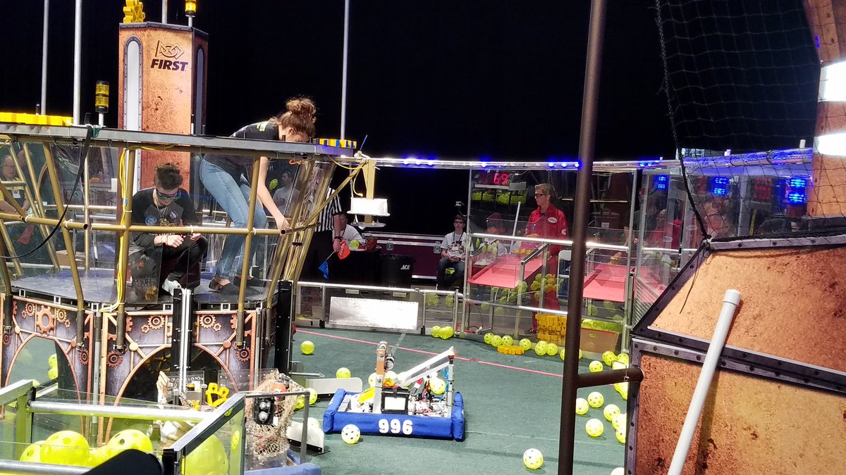 jhmorris's tweet image. Like I said, today was a good day for the CGUHS Robotics Team. #MechaKnights996 #cvhsengineering