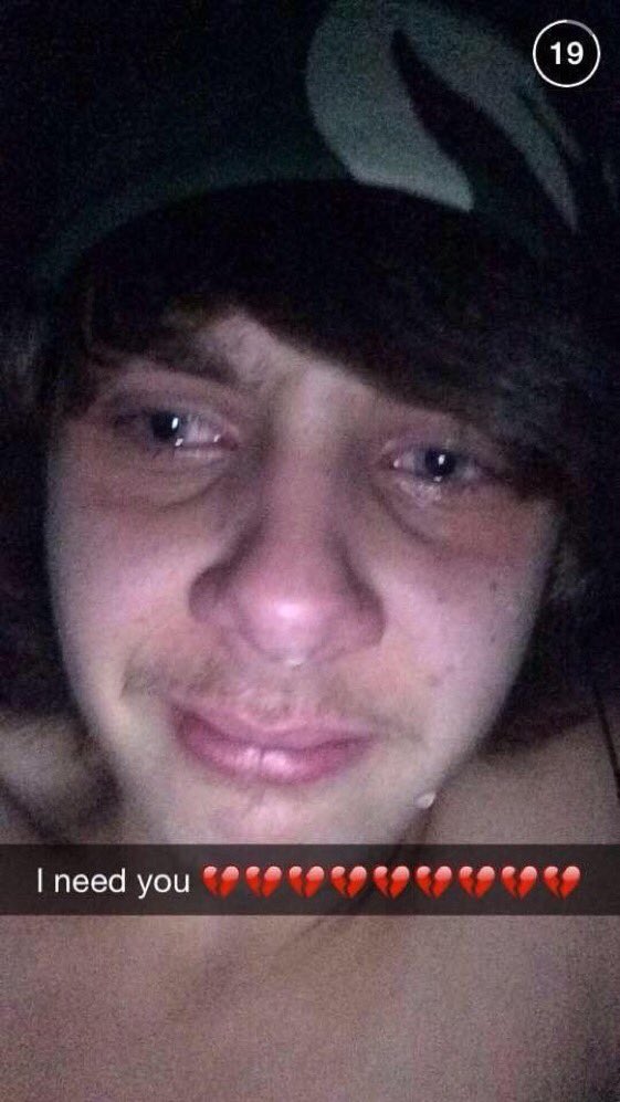TheTimeIGotHigh's tweet photo. When you've hit up all your plugs and you bouta text the last one... https://t.co/h8Aca5nYzF