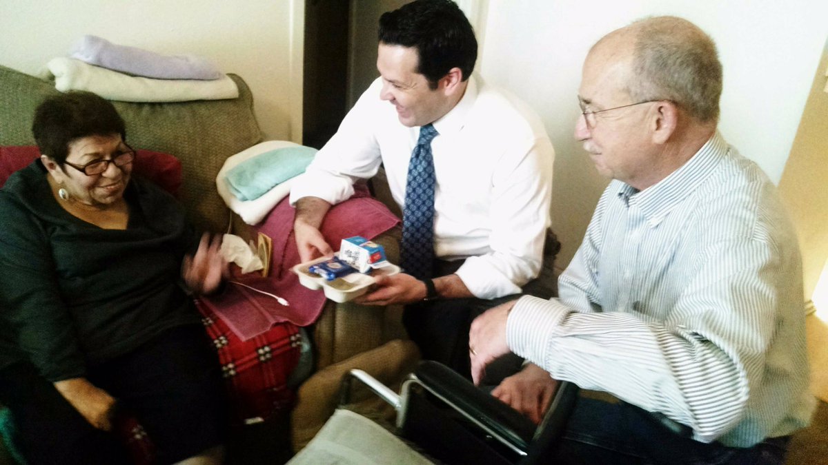 CommishJRod's tweet photo. Spent time delivering w #MealsonWheels in my district. Real lives impacted everyday. TY @mowsatx for all you do! #MealsforMarch #txlege https://t.co/2aerXjvt4m