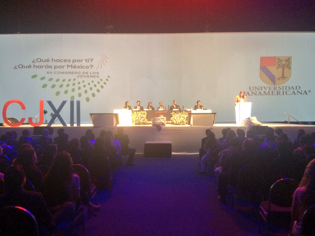 PreparatoriaUPv's tweet photo. Empieza la ceremonia de clausura del @congreso_J12 con la presencia del rector de @UPMexico ,el Dr. Santiago García Álvarez. #CJXII https://t.co/GEP9m1CdUE