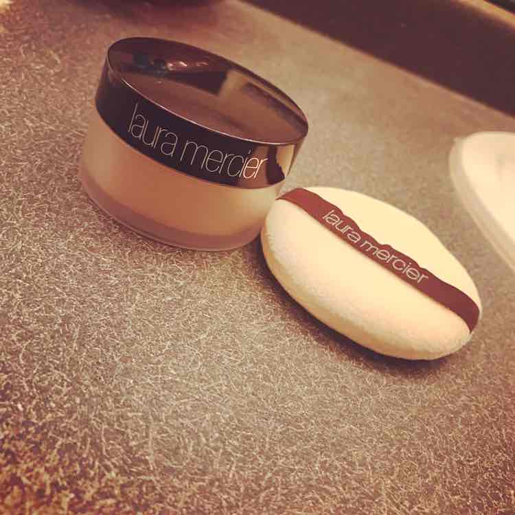 xo_alyssarae's tweet photo. thanks for letting me try this complimentary! #contest #howdoyoutlsp @influenster @lauramercier @sephora https://t.co/zoXZIplzFE