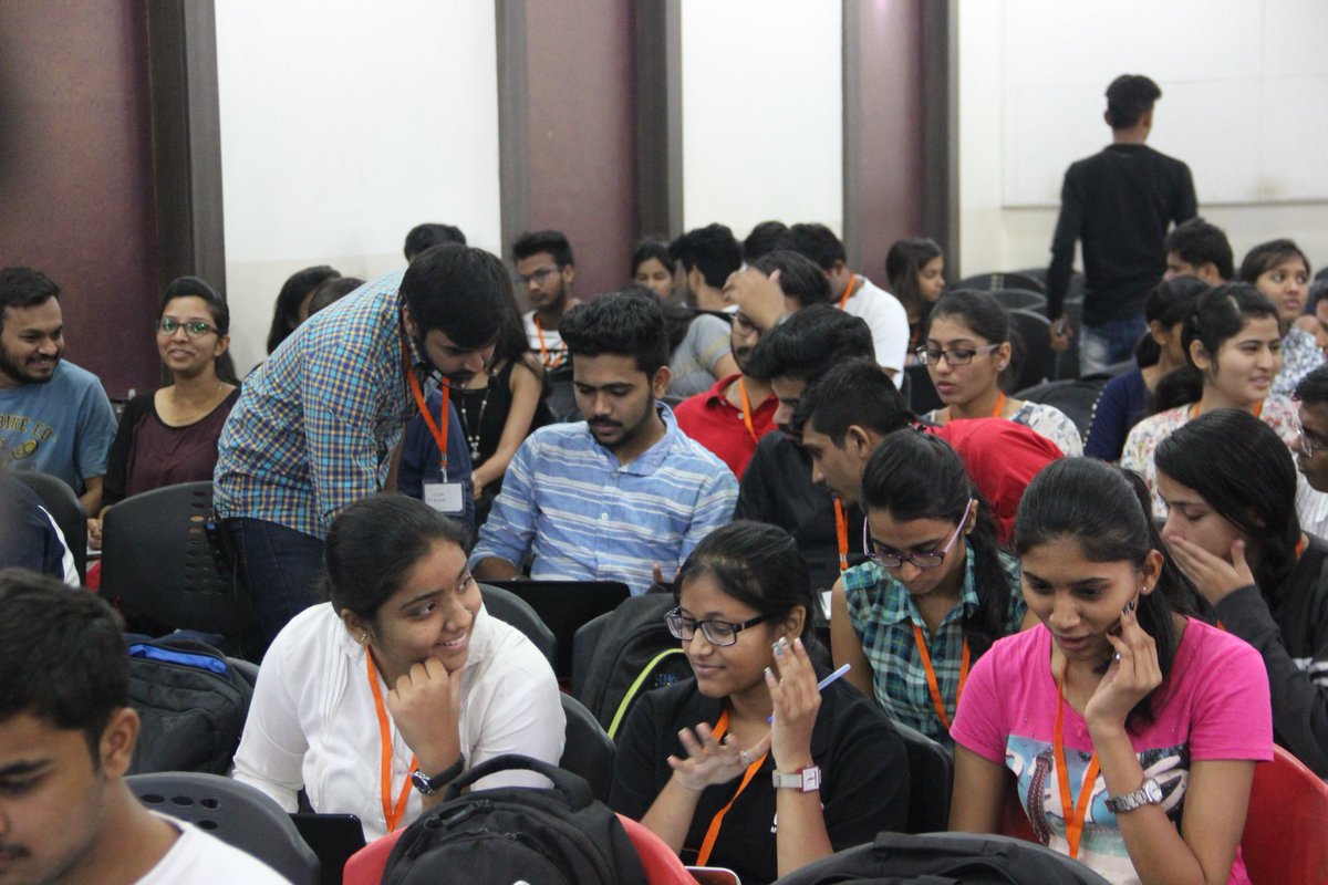 Pycamp2k17's tweet photo. He personally solves everyone's queries Day-1 mentor @kalp_it 
Thank you so much for today's session!  #pycamp2k17 #python #nagpur https://t.co/dL4h0jVkA6