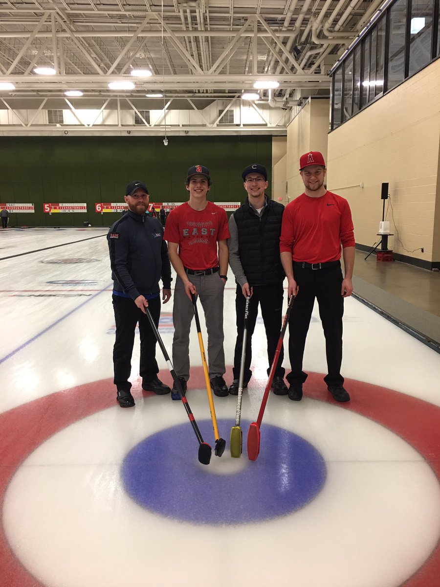 lofskeDHS's tweet photo. @Jon_Harstad7 @BrodyJRussell @jackpayette 2017 Open Champions!!🏆 https://t.co/6buIMLGXcE