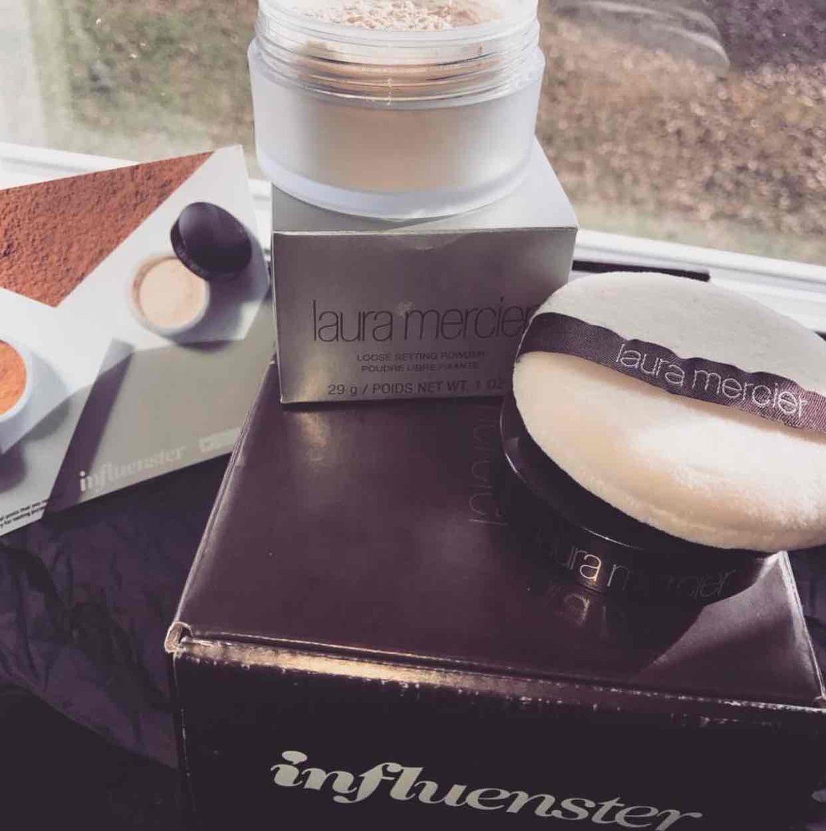virhenny's tweet photo. Special thanks to @influenster & @lauramercier for sending me this complimentary gift. Excited to play with makeup. #HowDoYouTLSP #contest https://t.co/HdAomllLSj
