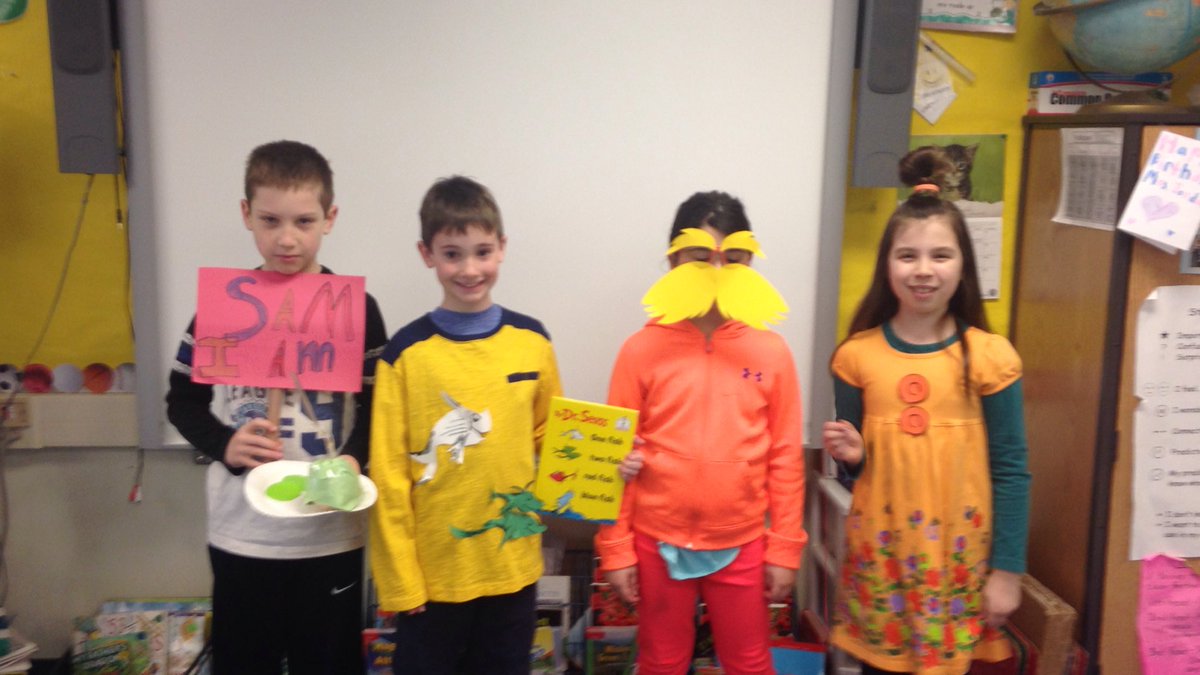 MrsM_Jordan's tweet photo. Team Jordan enjoys Dr.Seuss character day! #marchmadness https://t.co/2eYjzJx4f6