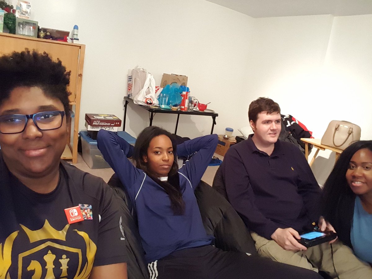 TheGamingDiva's tweet photo. Last test chill stream before tomorrow festivities. Squad up @GlitchxCity #Smash #4kbae https://t.co/3bGxeVW3ei