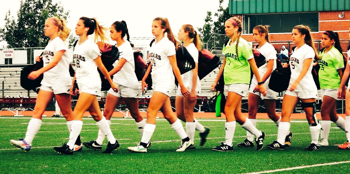 GlobalVine's tweet photo. Area Champions! 🔥🔥🔥

Cinco Ranch girls ⚽️defeat Langham Creek 3-0 to move on the Region 3 Quarterfinals. #txhssoccer @uiltexas https://t.co/3wvrK63gzW
