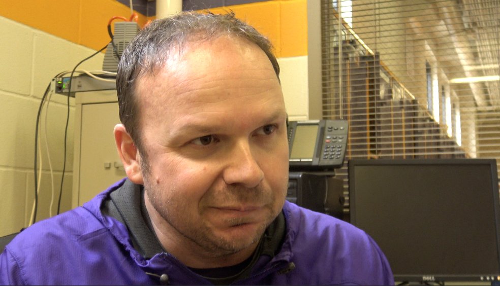 Taylorville Talks About Upcoming Vote That Could Cut Extracurriculars: Discussing the possibility of losing sports channel1450.com/2017/03/31/tay…