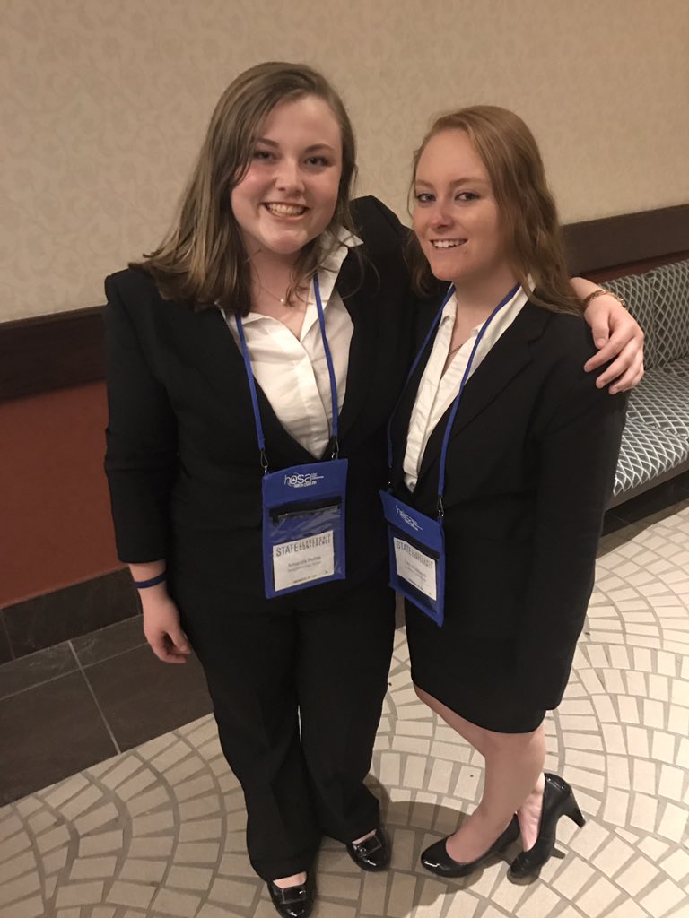 toni_marie_99's tweet photo. Seniors!!! Last closing ceremony  #nchosaslc41 https://t.co/Rt3WqicqZY