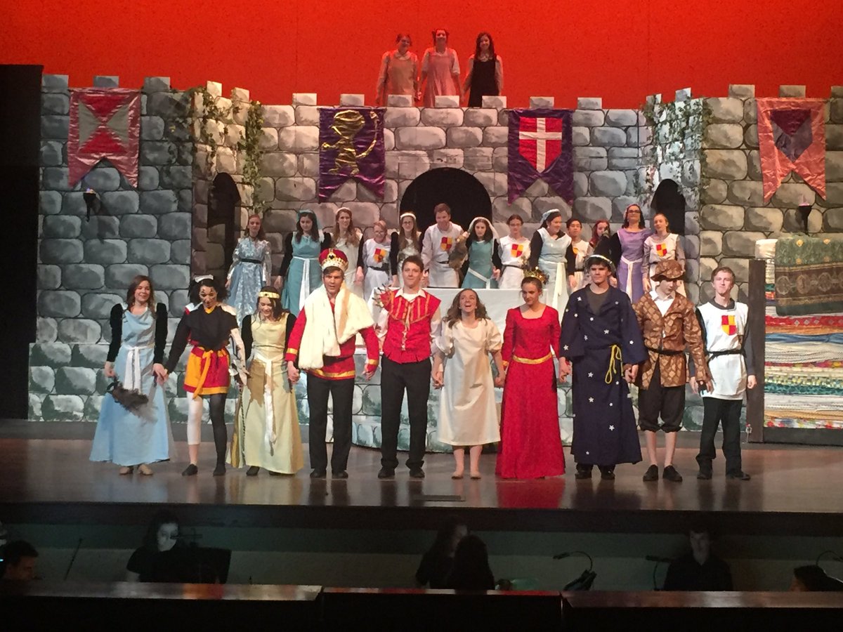 _BBHHS's tweet photo. Bees Rock "Mattress" Spring Musical. See it! Saturday @ 7PM. #wegotapea https://t.co/e4ouhXUW0d