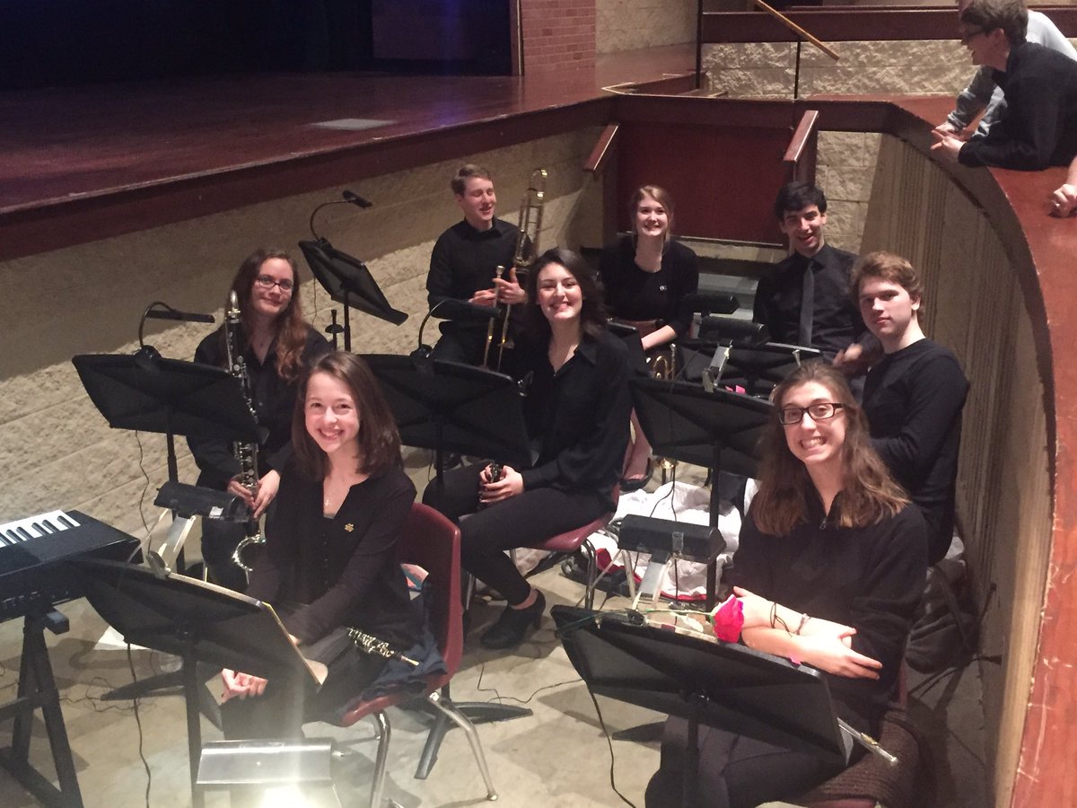 _BBHHS's tweet photo. Bees Rock "Mattress" Spring Musical. See it! Saturday @ 7PM. #wegotapea https://t.co/e4ouhXUW0d
