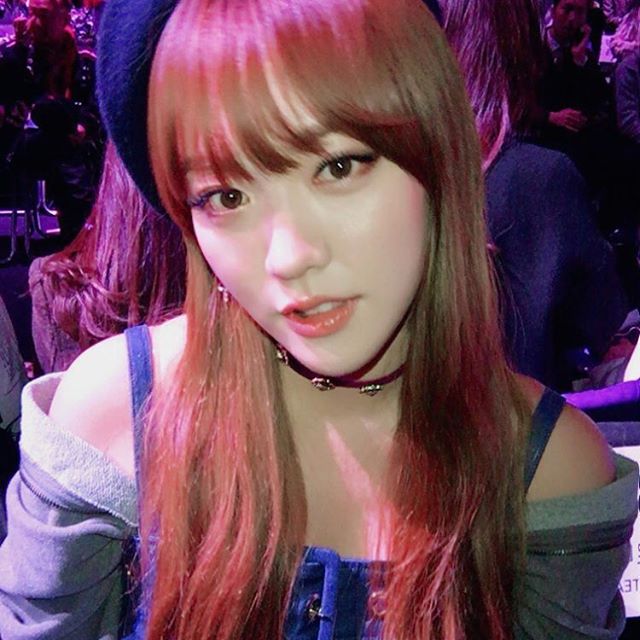 Hello_Venus_BR's tweet photo. #HELLOVENUS #LIME INST: '#서울패션위크 #2017F/W
#KIMMYJ 희진언니짱💜' https://t.co/XCzE3lqrq1