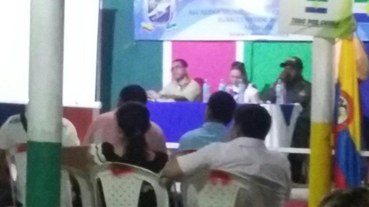 alcaldiachima's tweet photo. @PoliciaDECOR @PoliciaColombia
#Echima Acompañando al Municipio de Chimá en su rendición de cuentas. https://t.co/Zz1mVWDVqo