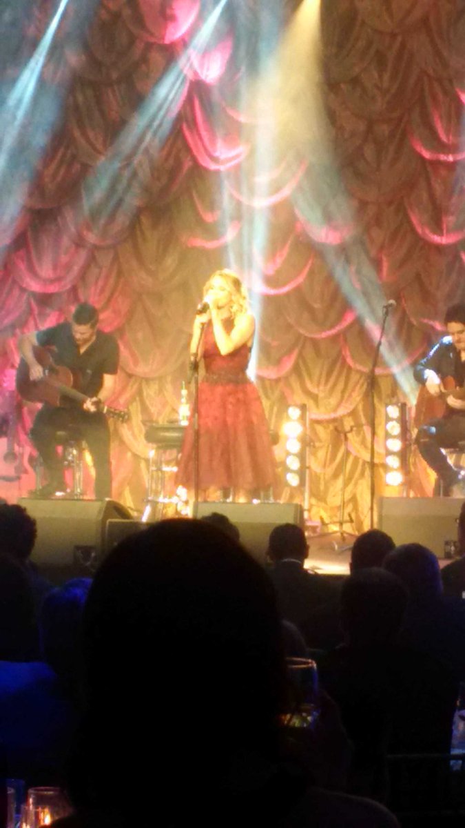 Mariana Di Rezze tweet media